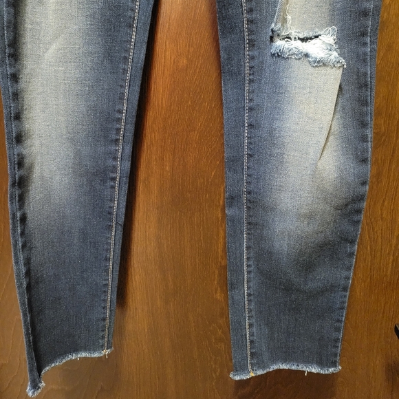 Angry Rabbit Jeans NWT - Picture 2 of 11